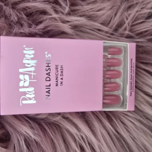 - Nail Dashes - Rosa + Raspberries - Picture 3 of 6